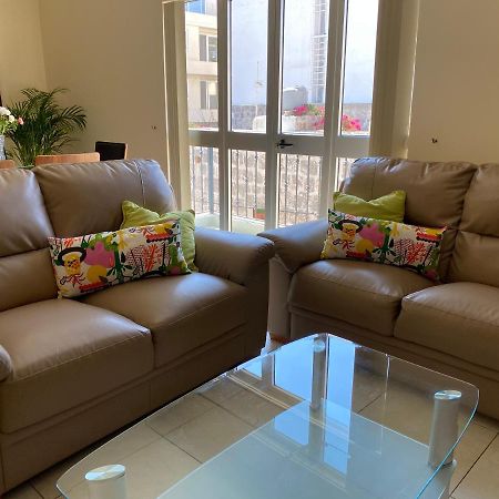 Newly Refurbished Mellieha Central Apartment Luaran gambar
